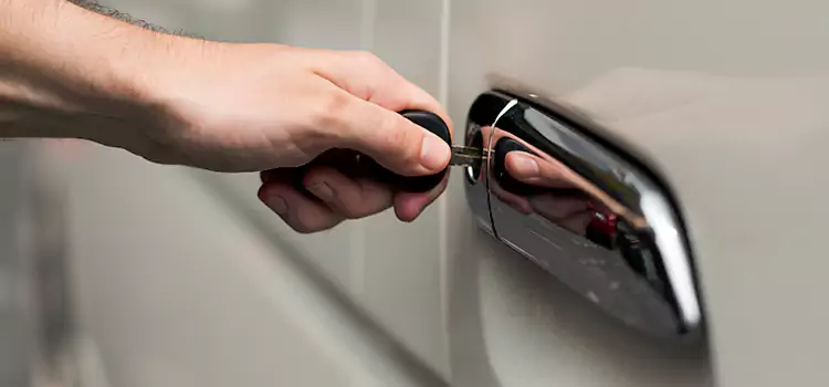 Why Choose Our Auto Locksmith Team in Trenton, MI?
